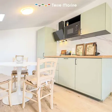 Il Posto Perfetto, Terre Marine 아파트 코르바라