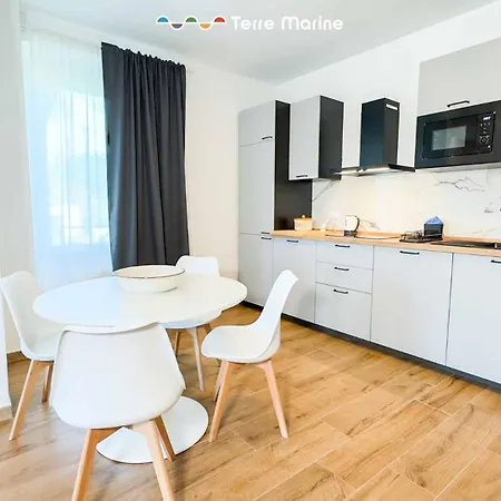 Il Posto Perfetto, Terre Marine